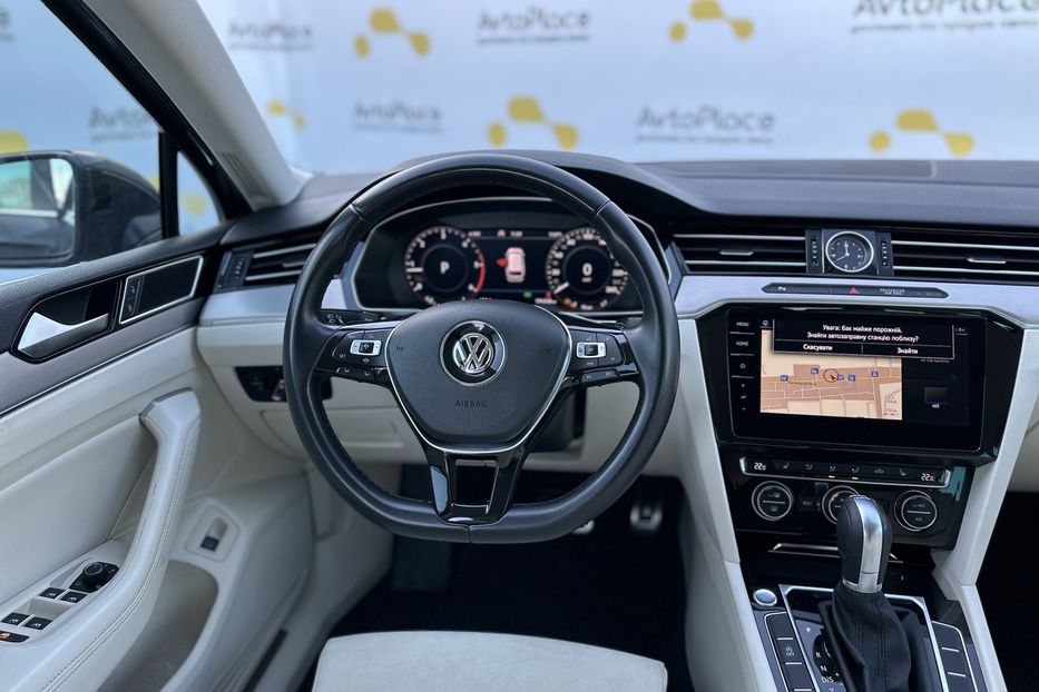 Продам Volkswagen Passat B8 2019 года в Луцке