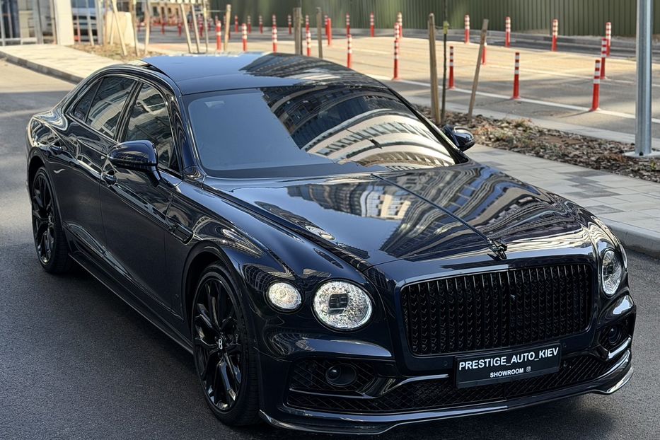 Продам Bentley Flying Spur S 2022 года в Киеве