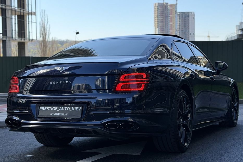 Продам Bentley Flying Spur S 2022 года в Киеве