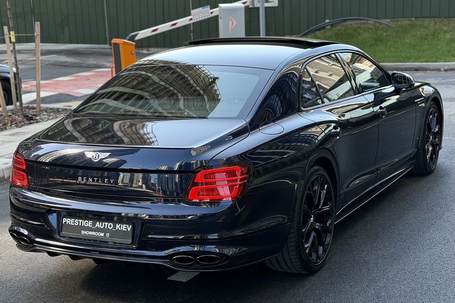 Продам Bentley Flying Spur S 2022 года в Киеве