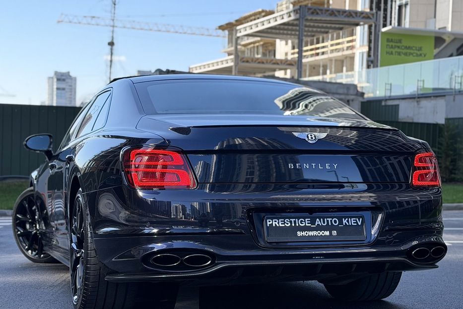 Продам Bentley Flying Spur S 2022 года в Киеве