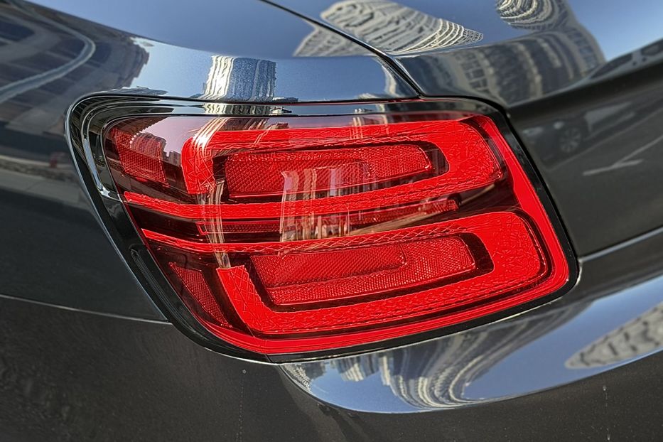 Продам Bentley Flying Spur S 2022 года в Киеве