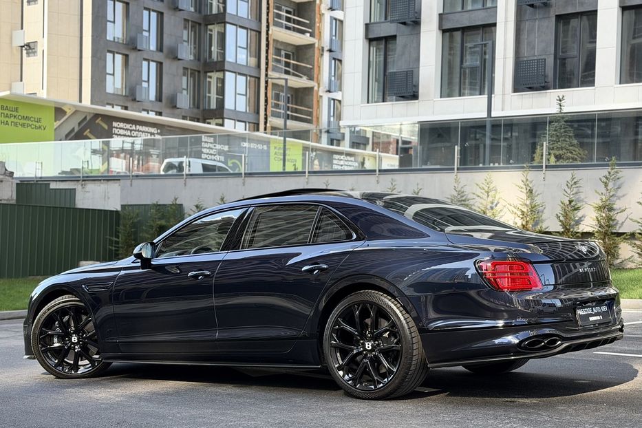 Продам Bentley Flying Spur S 2022 года в Киеве