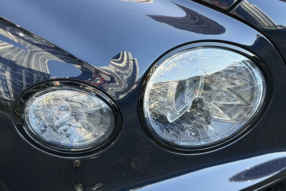 Продам Bentley Flying Spur S 2022 года в Киеве