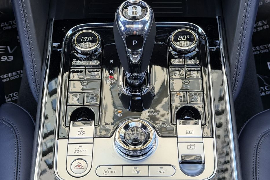 Продам Bentley Flying Spur S 2022 года в Киеве