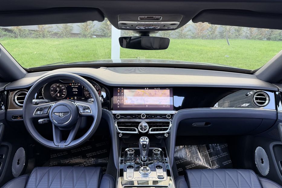 Продам Bentley Flying Spur S 2022 года в Киеве