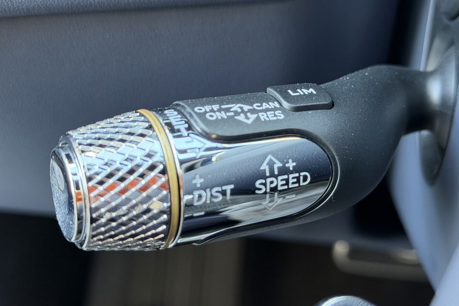 Продам Bentley Flying Spur S 2022 года в Киеве