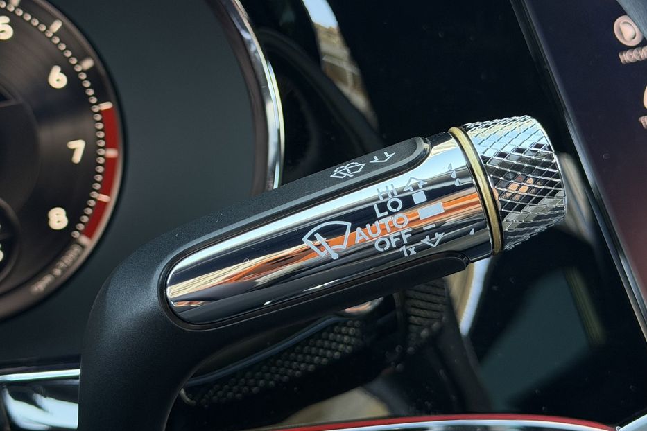 Продам Bentley Flying Spur S 2022 года в Киеве