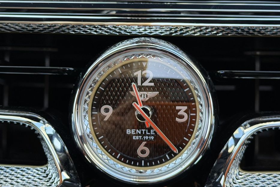 Продам Bentley Flying Spur S 2022 года в Киеве