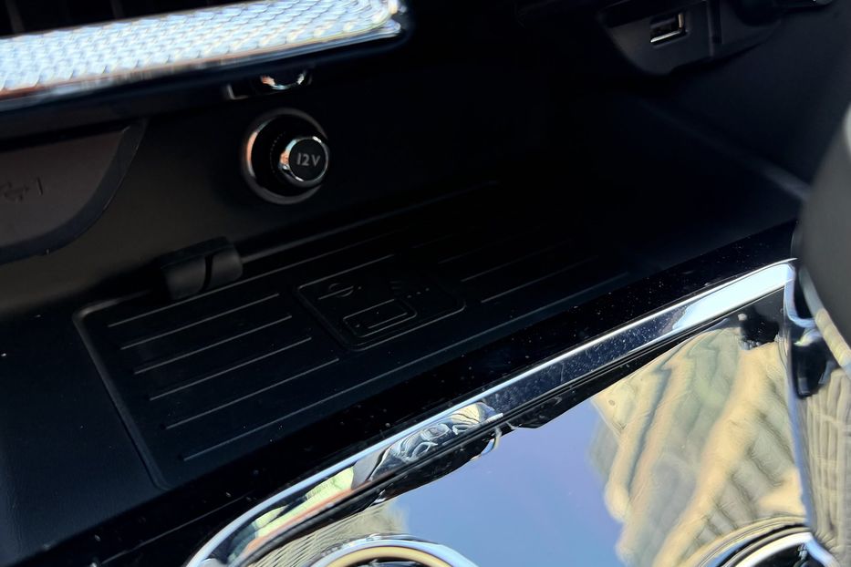 Продам Bentley Flying Spur S 2022 года в Киеве