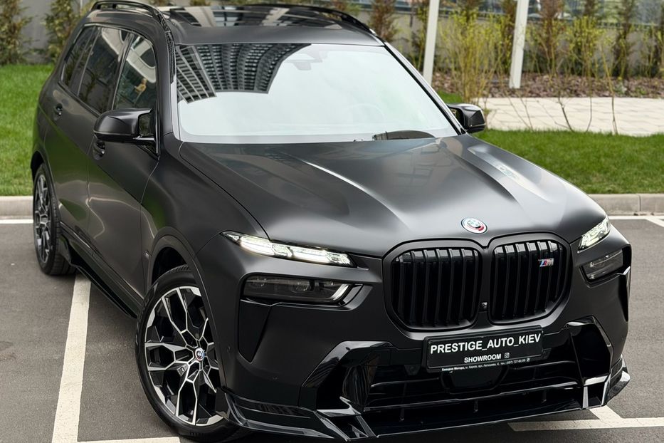 Продам BMW X7 M60i 2024 года в Киеве