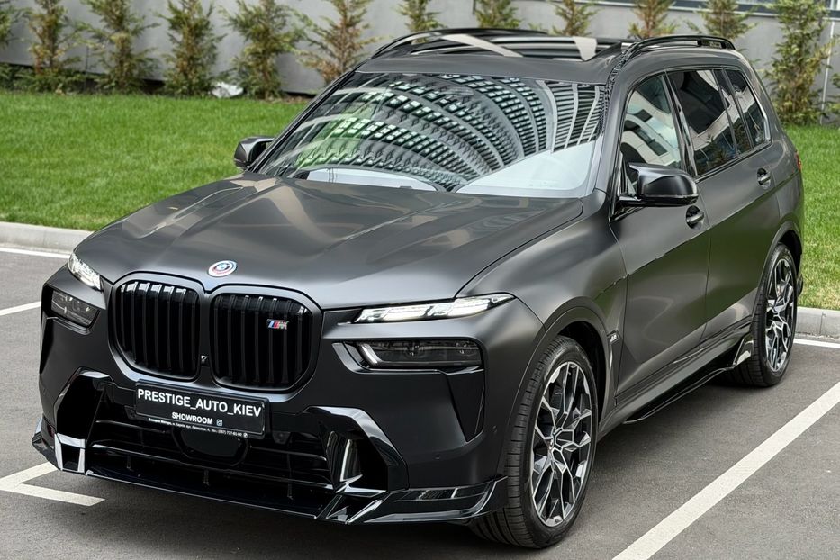 Продам BMW X7 M60i 2024 года в Киеве