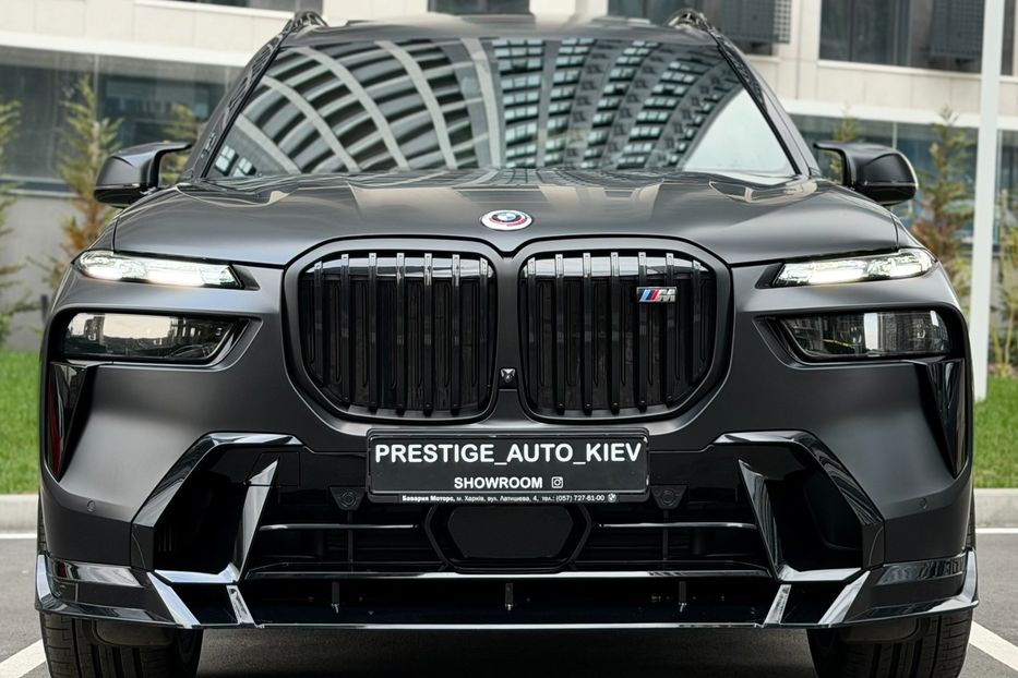 Продам BMW X7 M60i 2024 года в Киеве