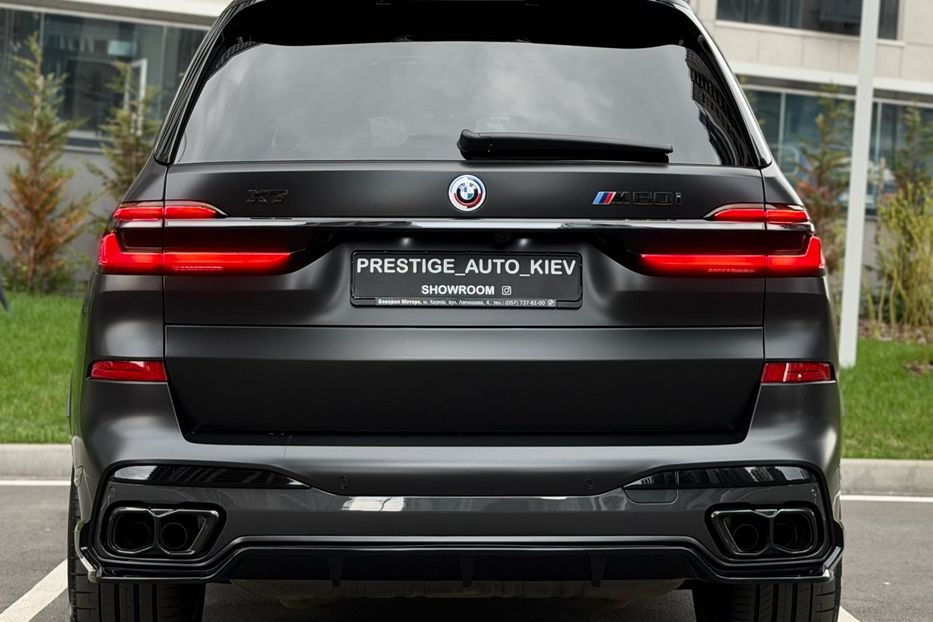 Продам BMW X7 M60i 2024 года в Киеве