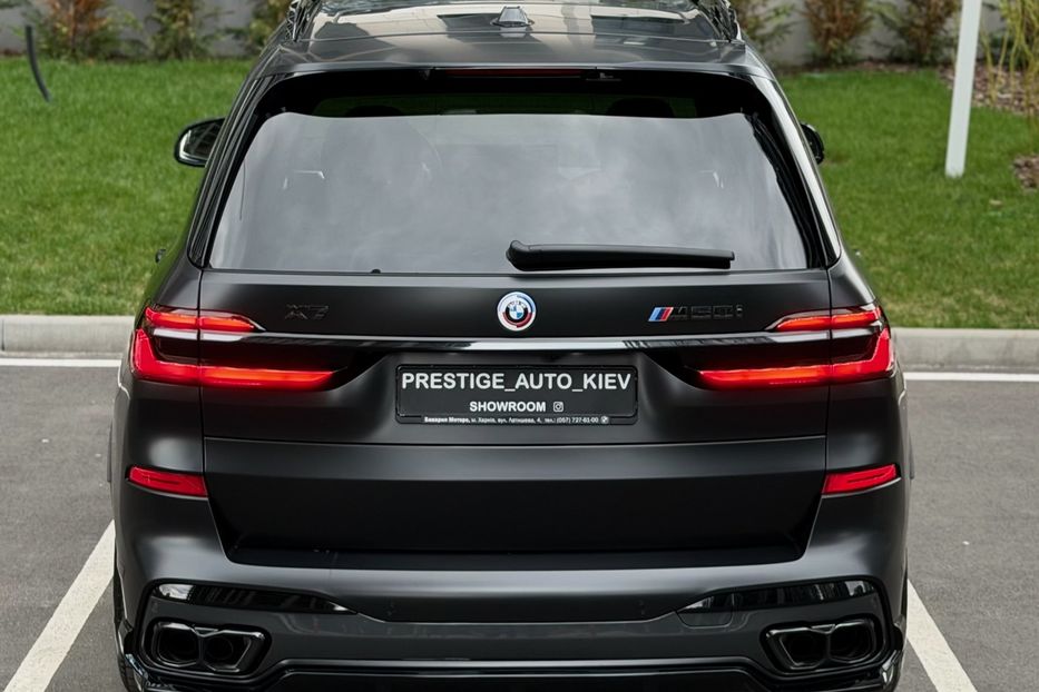 Продам BMW X7 M60i 2024 года в Киеве