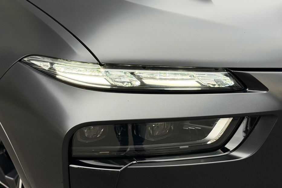 Продам BMW X7 M60i 2024 года в Киеве