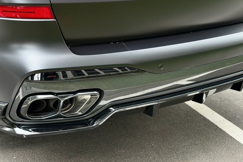 Продам BMW X7 M60i 2024 года в Киеве