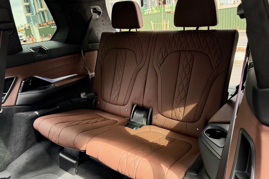 Продам BMW X7 M60i 2024 года в Киеве