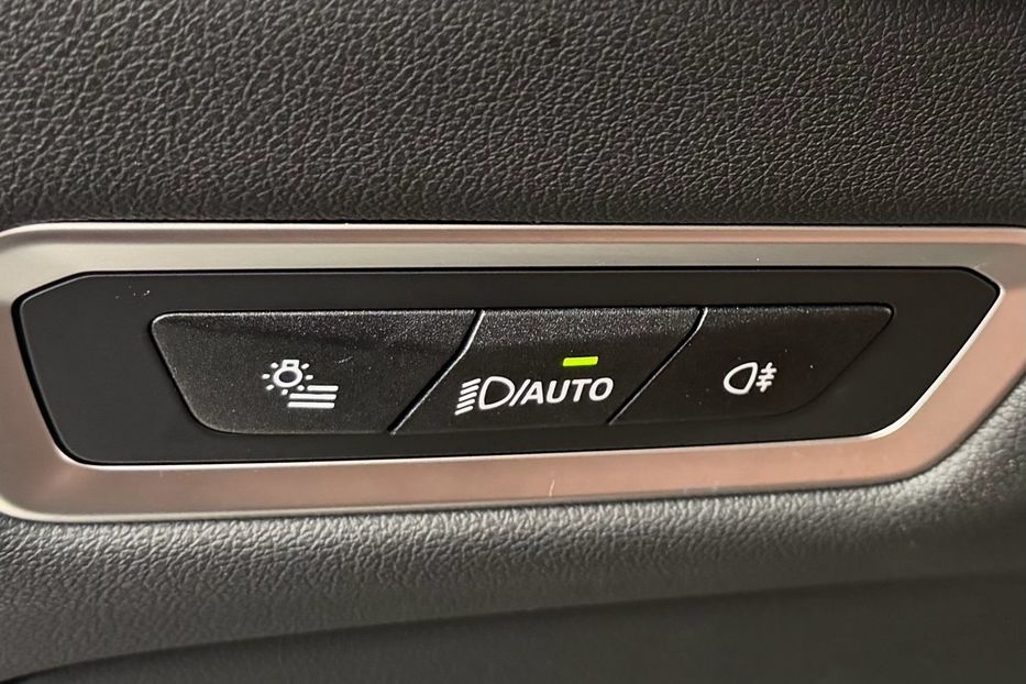 Продам BMW X7 M60i 2024 года в Киеве