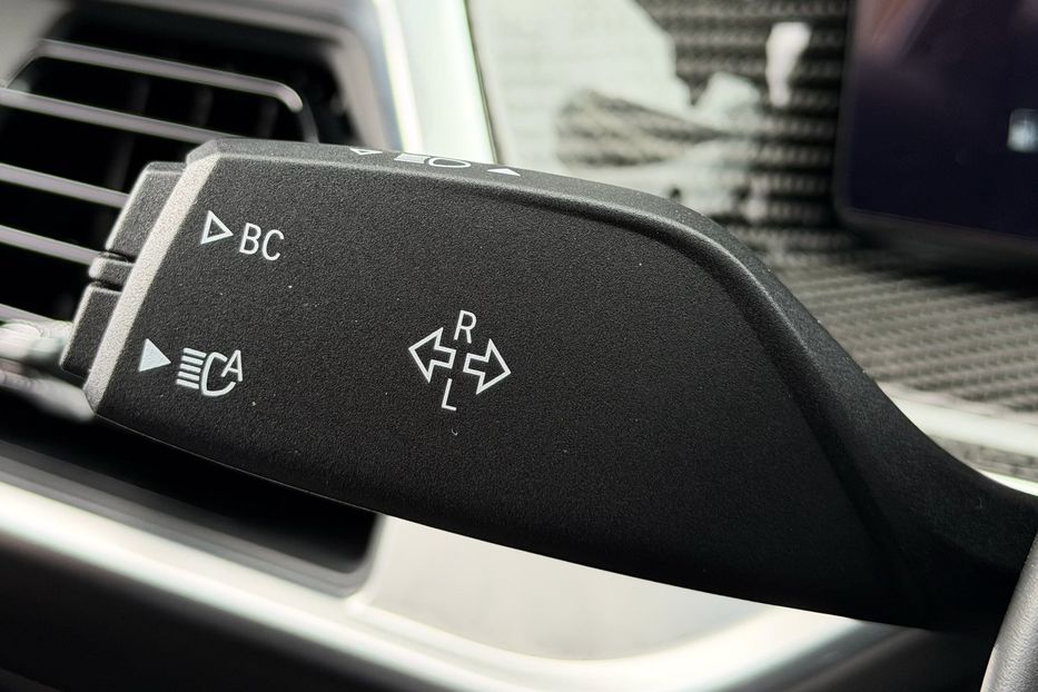 Продам BMW X7 M60i 2024 года в Киеве