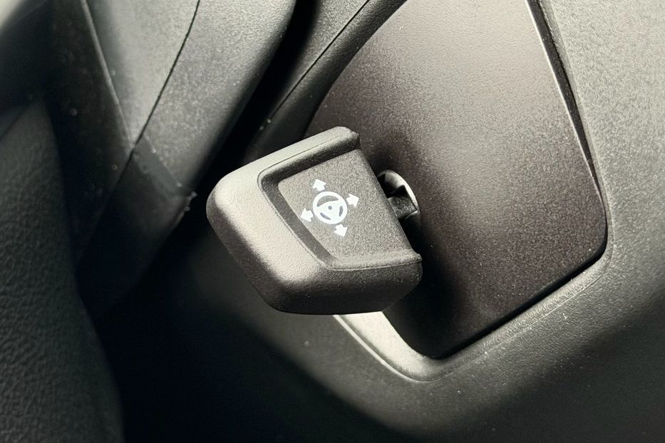 Продам BMW X7 M60i 2024 года в Киеве