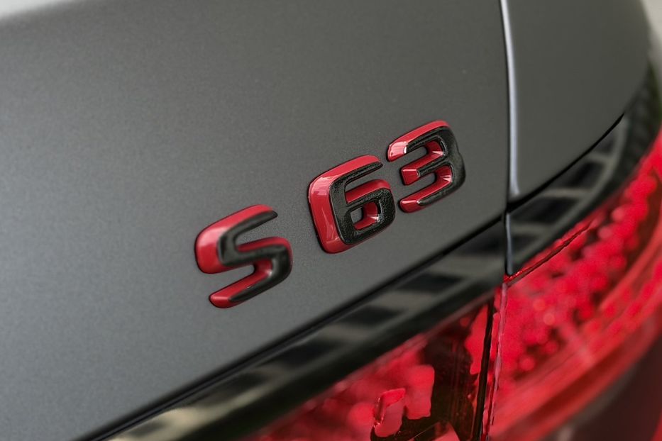 Продам Mercedes-Benz S-Class AMG 63e Long 2024 года в Киеве