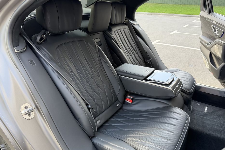 Продам Mercedes-Benz S-Class AMG 63e Long 2024 года в Киеве