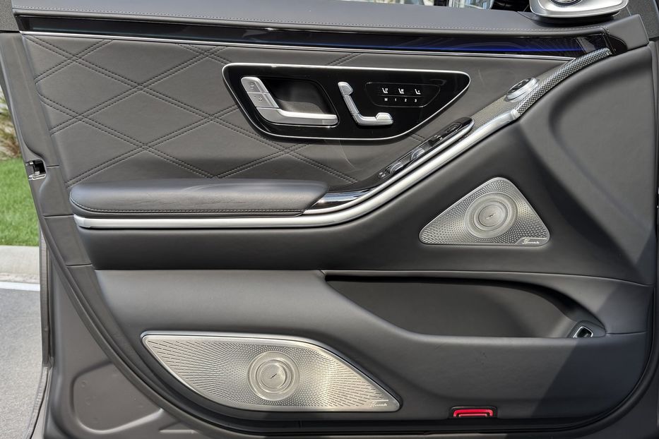 Продам Mercedes-Benz S-Class AMG 63e Long 2024 года в Киеве