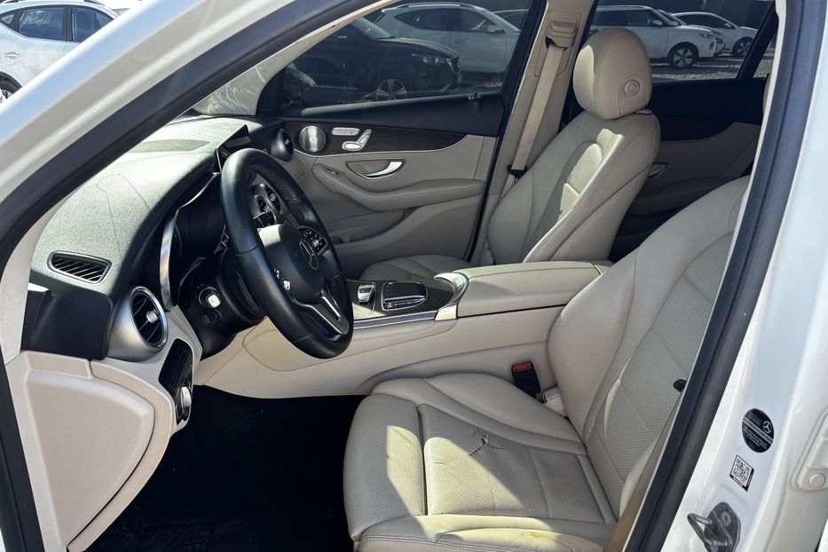 Продам Mercedes-Benz GLC-Class GLC-Class 300 2020 года в Львове