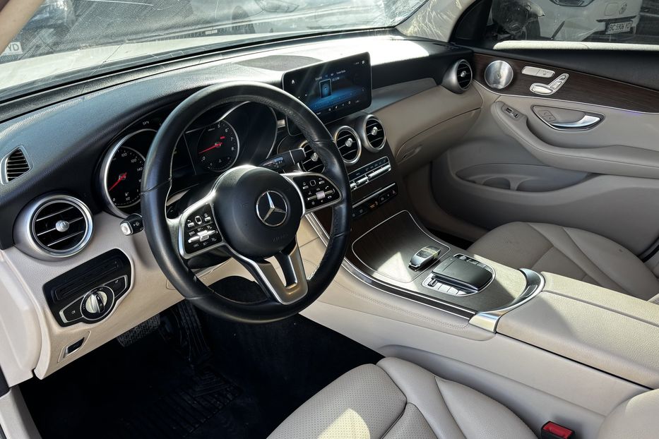 Продам Mercedes-Benz GLC-Class GLC-Class 300 2020 года в Львове