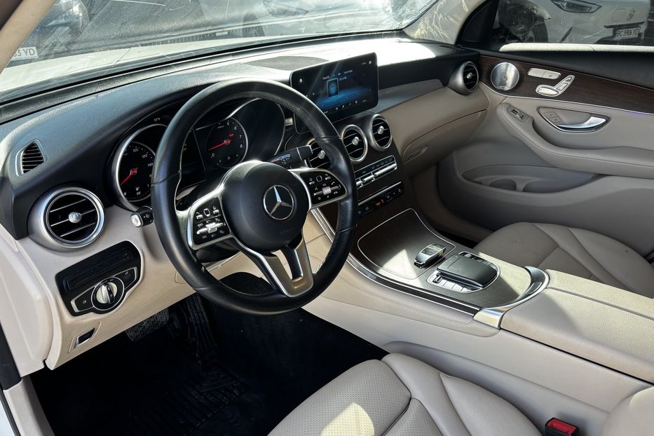 Продам Mercedes-Benz GLC-Class GLC-Class 300 2020 года в Львове