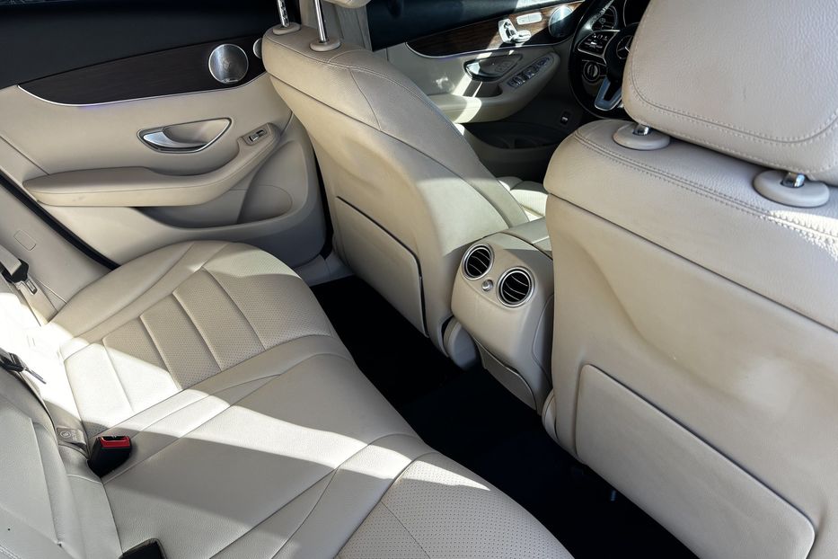 Продам Mercedes-Benz GLC-Class GLC-Class 300 2020 года в Львове