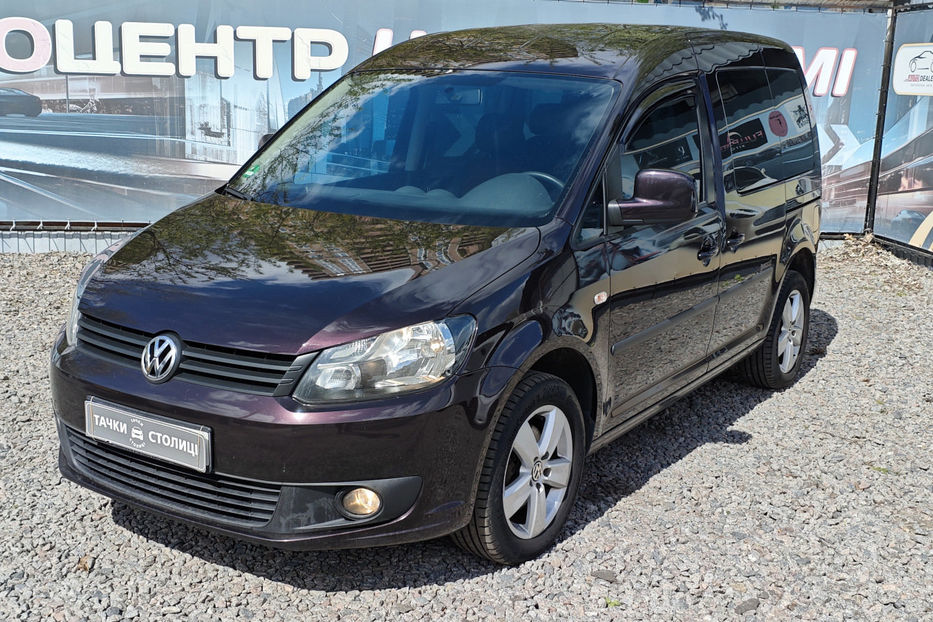 Продам Volkswagen Caddy пасс. 2.0 MT (109 к.с.) 2011 года в Киеве