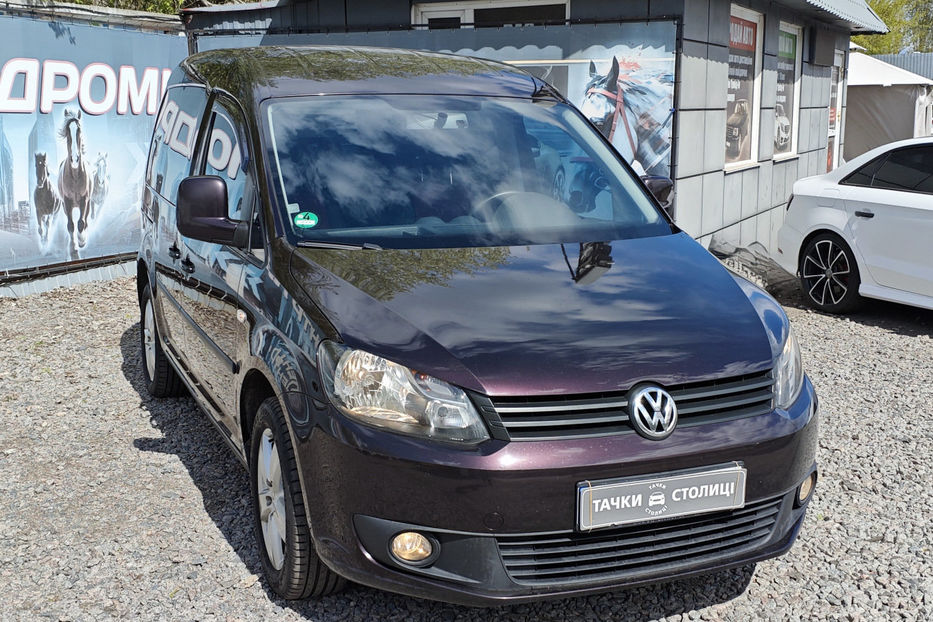Продам Volkswagen Caddy пасс. 2.0 MT (109 к.с.) 2011 года в Киеве