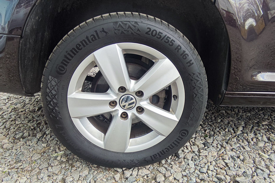 Продам Volkswagen Caddy пасс. 2.0 MT (109 к.с.) 2011 года в Киеве