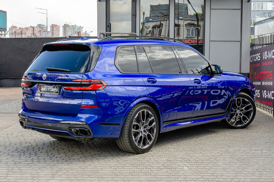 Продам BMW X7 M60i Xdrive 2023 года в Киеве