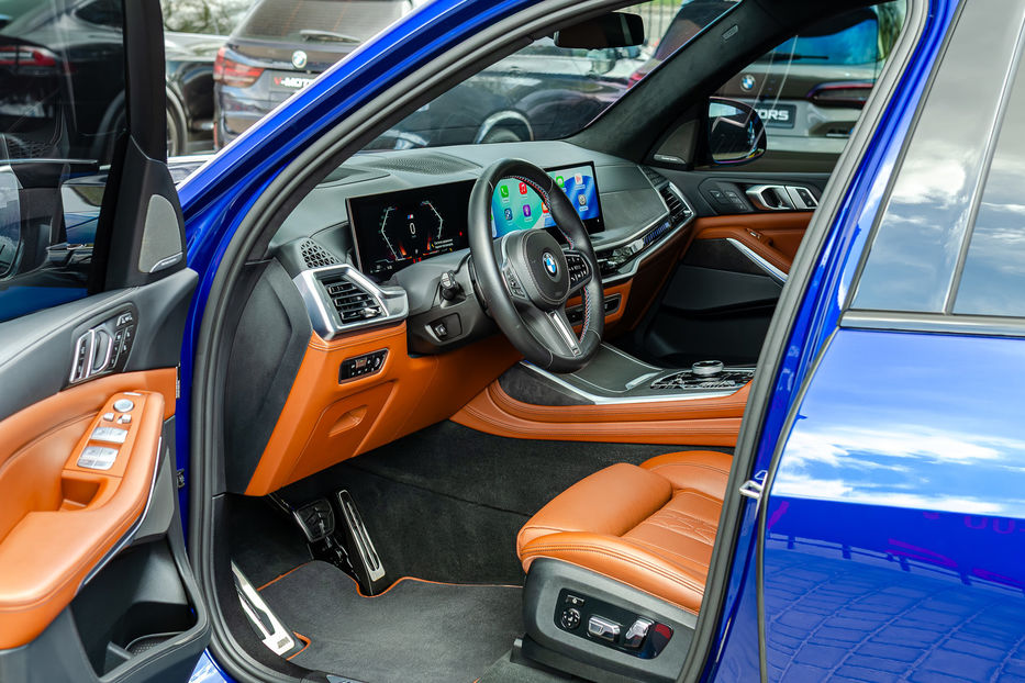 Продам BMW X7 M60i Xdrive 2023 года в Киеве