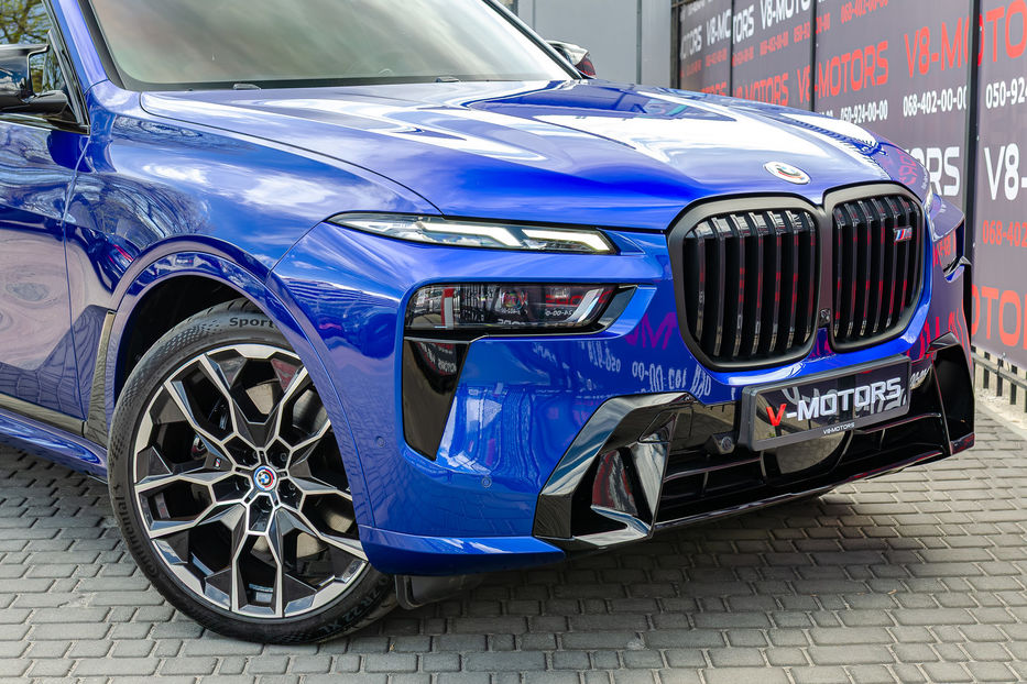 Продам BMW X7 M60i Xdrive 2023 года в Киеве