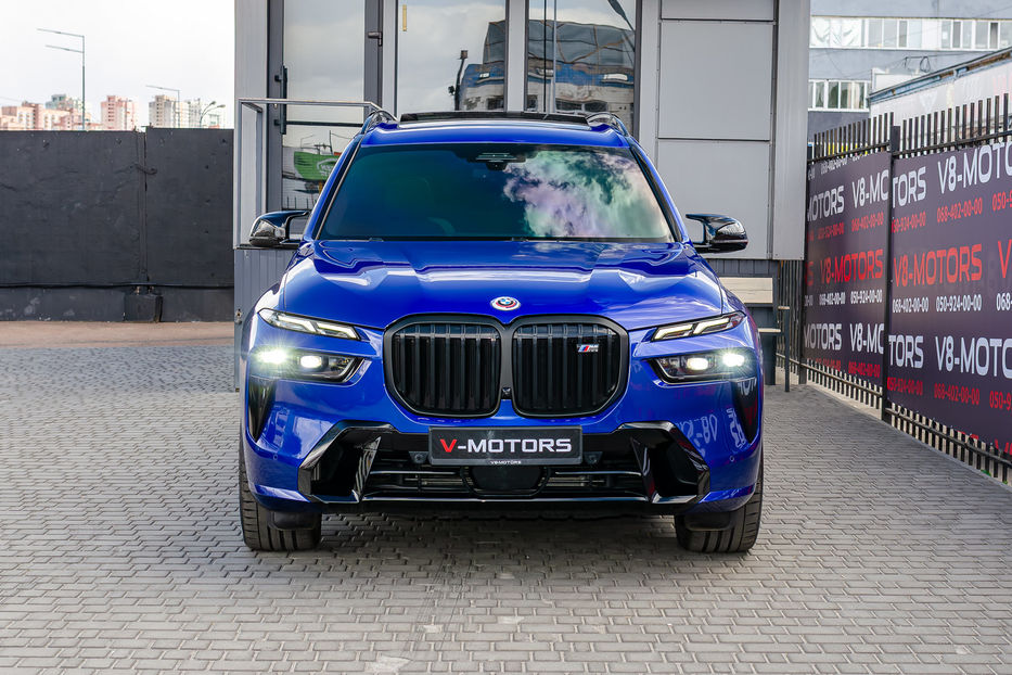 Продам BMW X7 M60i Xdrive 2023 года в Киеве