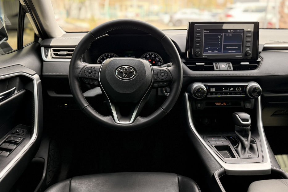Продам Toyota Rav 4 2.5 e-CVT (222 к.с.) • XLE 2022 года в Киеве