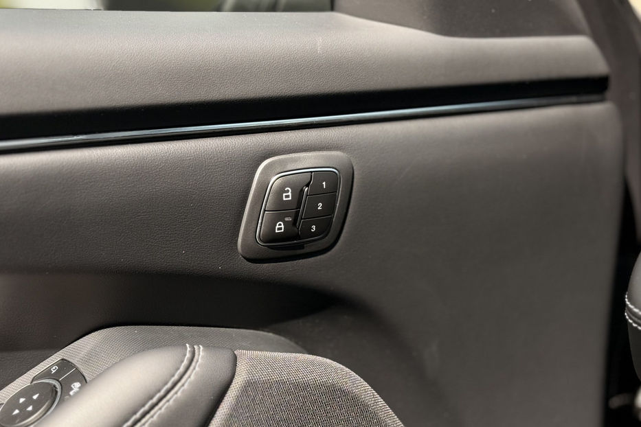 Продам Ford Mustang Mach-E 2023 года в Киеве