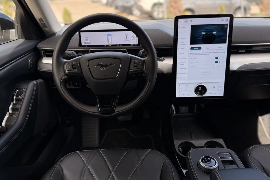 Продам Ford Mustang Mach-E 2023 года в Киеве