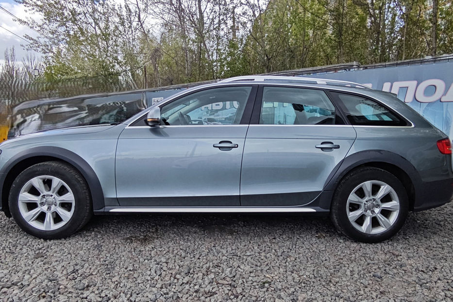 Продам Audi A4 Allroad 2.0 TFSI AT (211 к.с.) Quattro 2011 года в Киеве