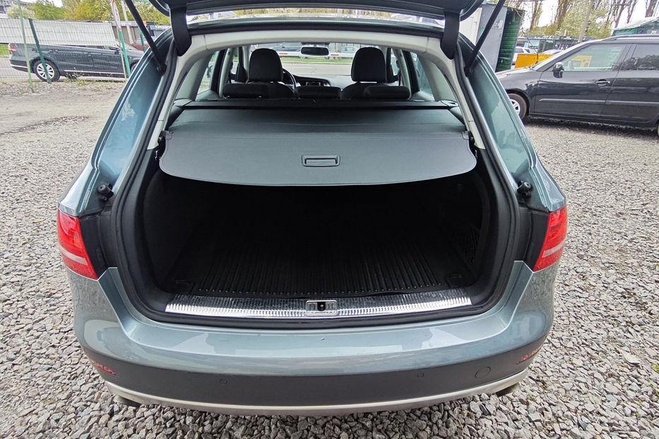 Продам Audi A4 Allroad 2.0 TFSI AT (211 к.с.) Quattro 2011 года в Киеве