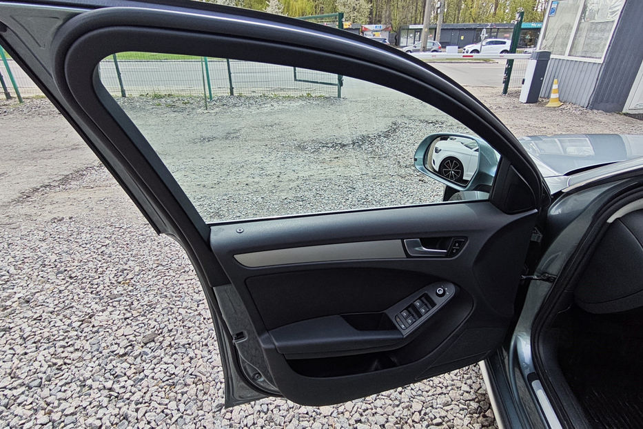 Продам Audi A4 Allroad 2.0 TFSI AT (211 к.с.) Quattro 2011 года в Киеве