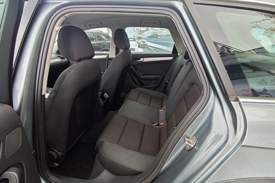 Продам Audi A4 Allroad 2.0 TFSI AT (211 к.с.) Quattro 2011 года в Киеве