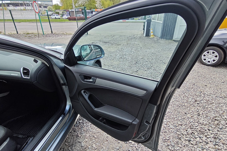 Продам Audi A4 Allroad 2.0 TFSI AT (211 к.с.) Quattro 2011 года в Киеве