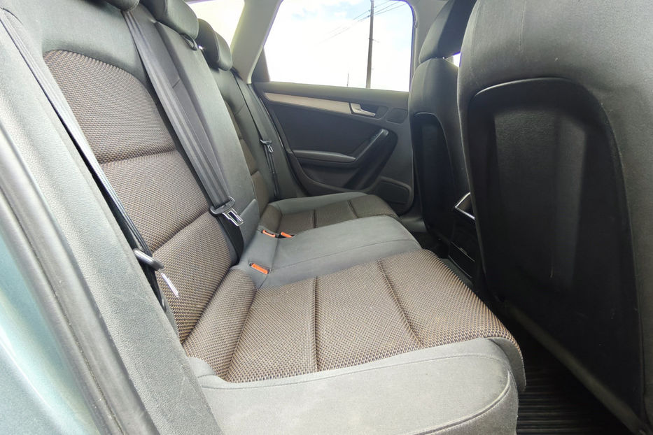 Продам Audi A4 Allroad 2.0 TFSI AT (211 к.с.) Quattro 2011 года в Киеве