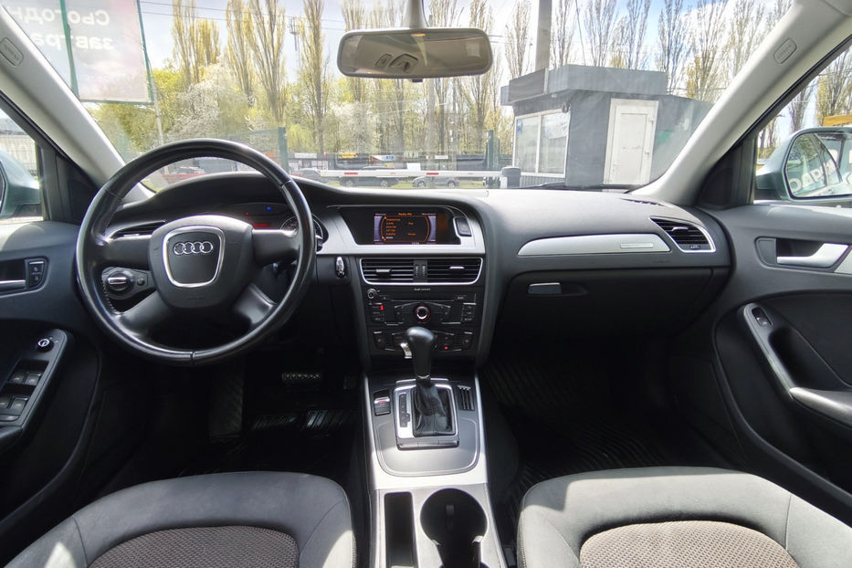Продам Audi A4 Allroad 2.0 TFSI AT (211 к.с.) Quattro 2011 года в Киеве