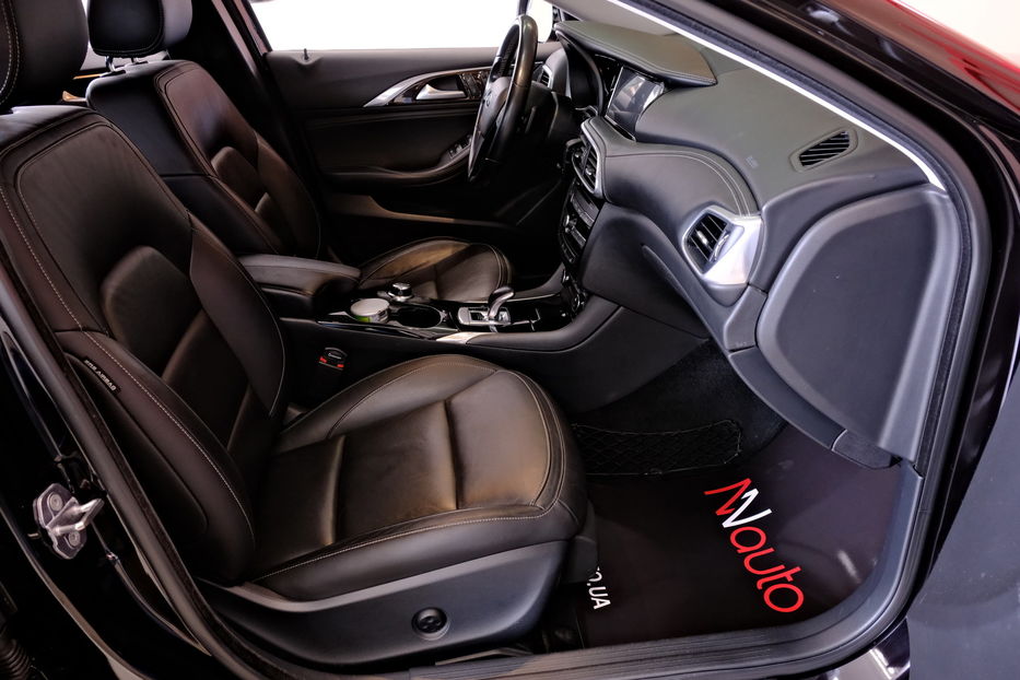 Продам Infiniti QX30 2017 года в Одессе